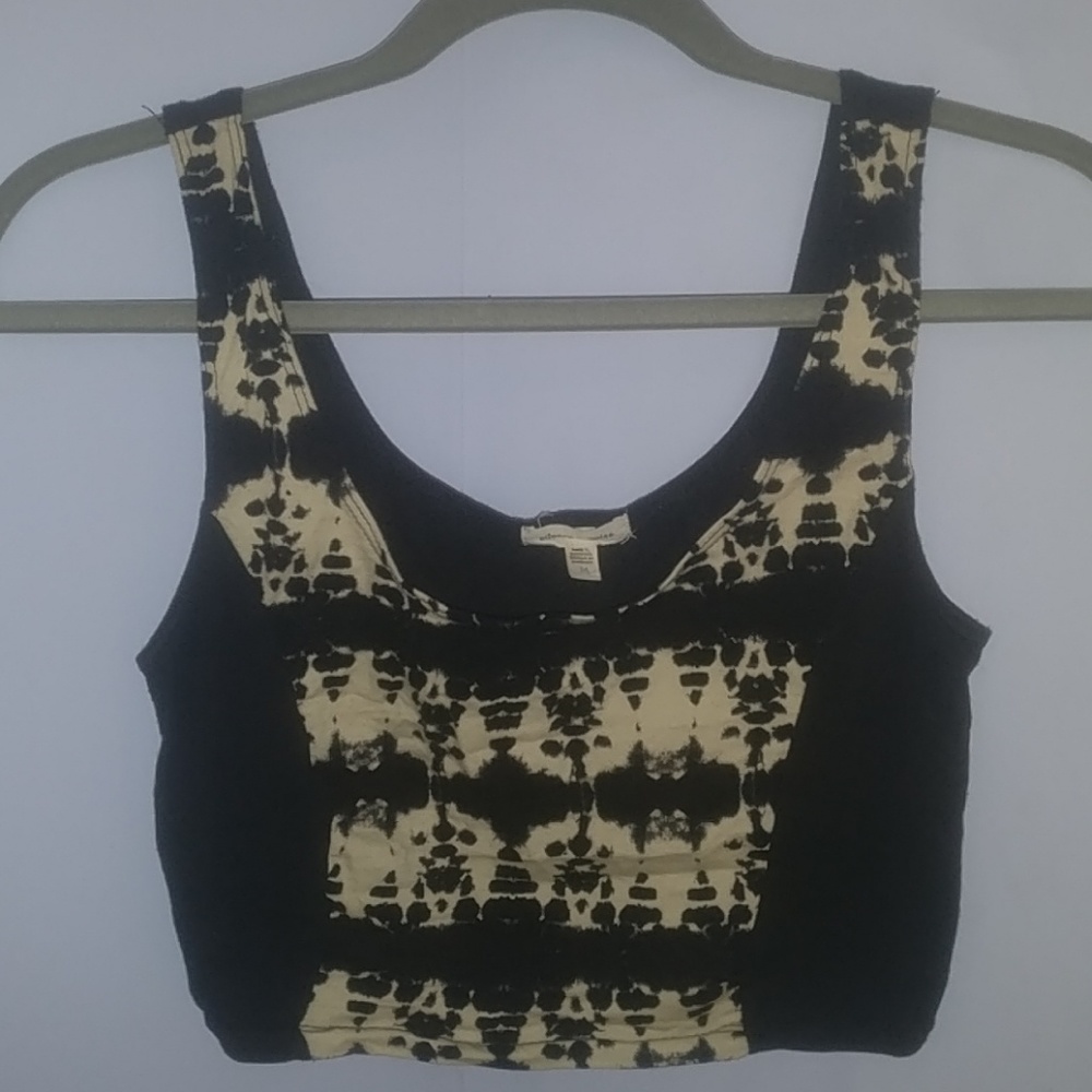 Urban outfitters crop top